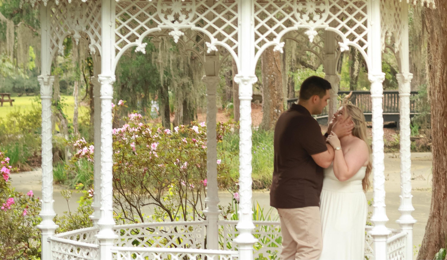 The Wedding Website of Maredith Lusby and Reed Harkleroad