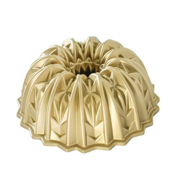 Nordic Ware Cut Crystal Cast Bundt Pan, 10 Cup Capacity, Gold
