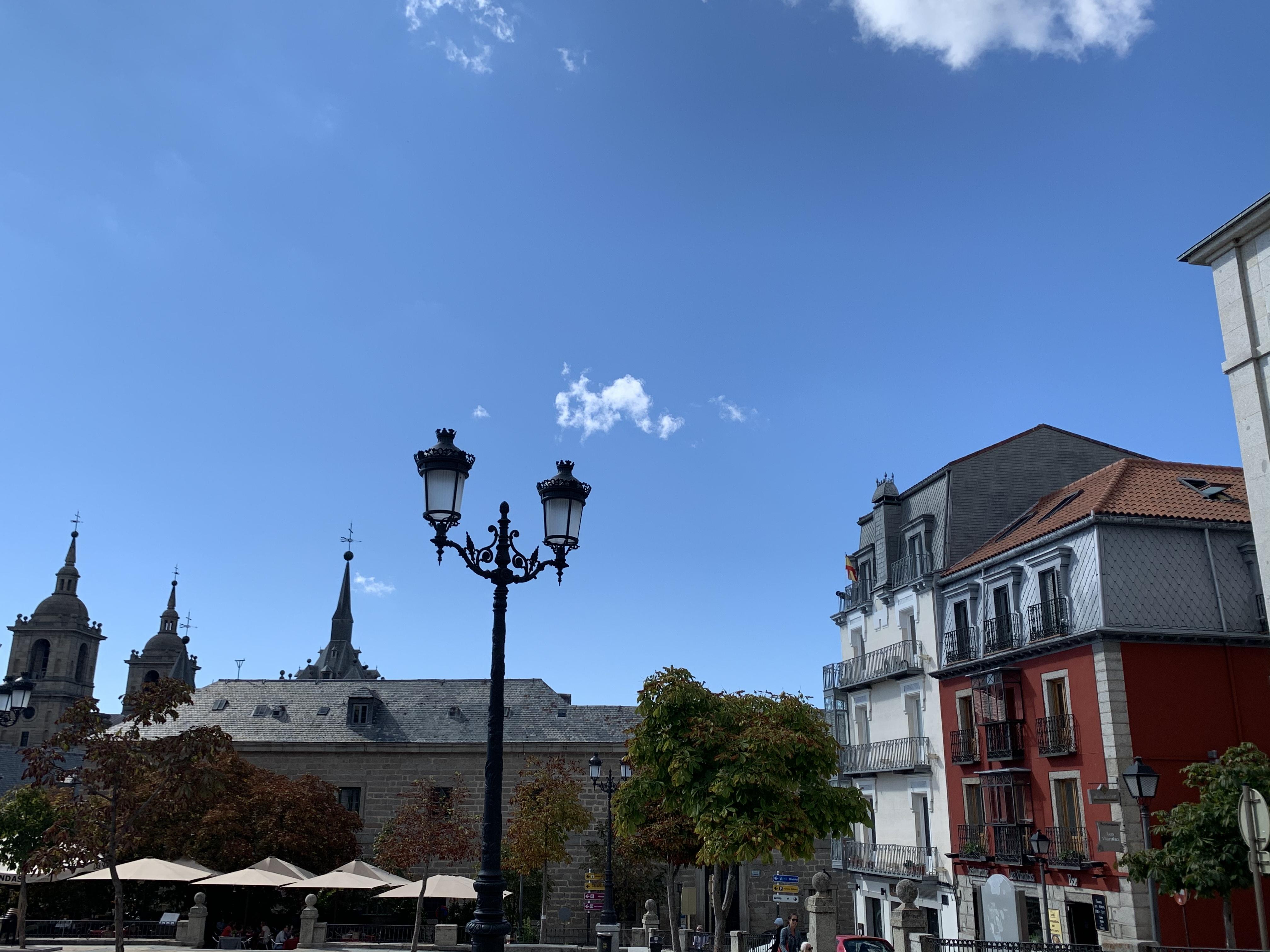 The Wedding Website of Thaïs Diaz and Sam Bonnie