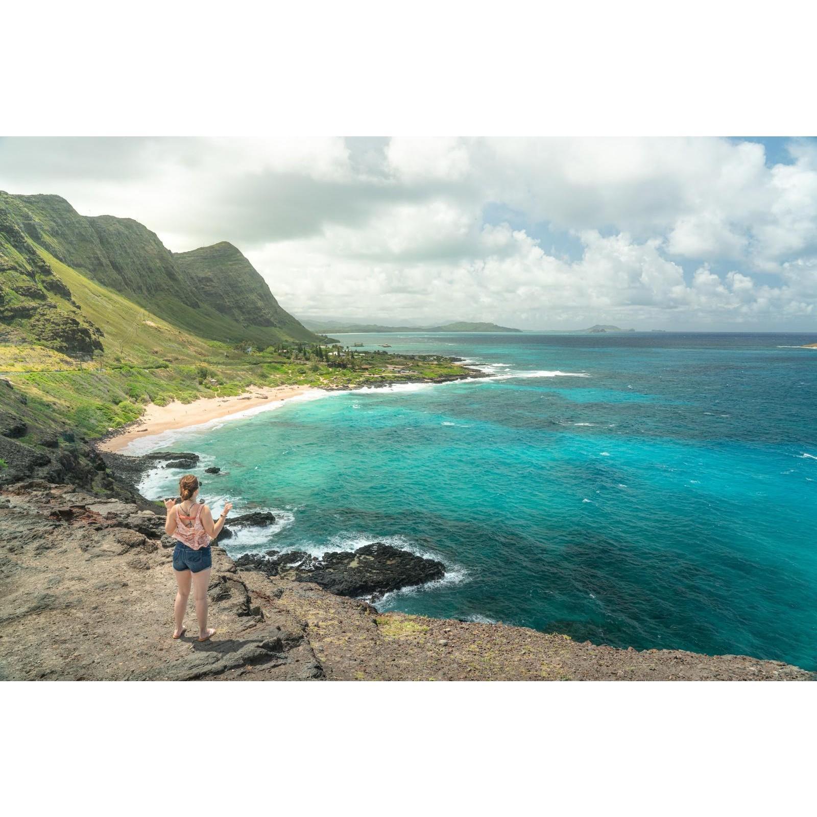 Kelly hanging loose at Makapu'u Lookout.