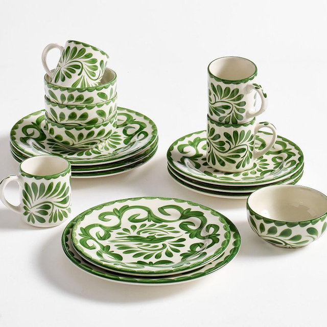 Puebla Porcelain 16-Piece Dinnerware Set, Green