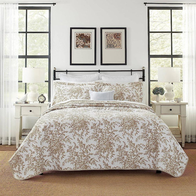 Laura Ashley - King Quilt Set, Reversible Cotton Bedding with Matching Shams, Home Decor for All Seasons (Bedford Mocha, King)