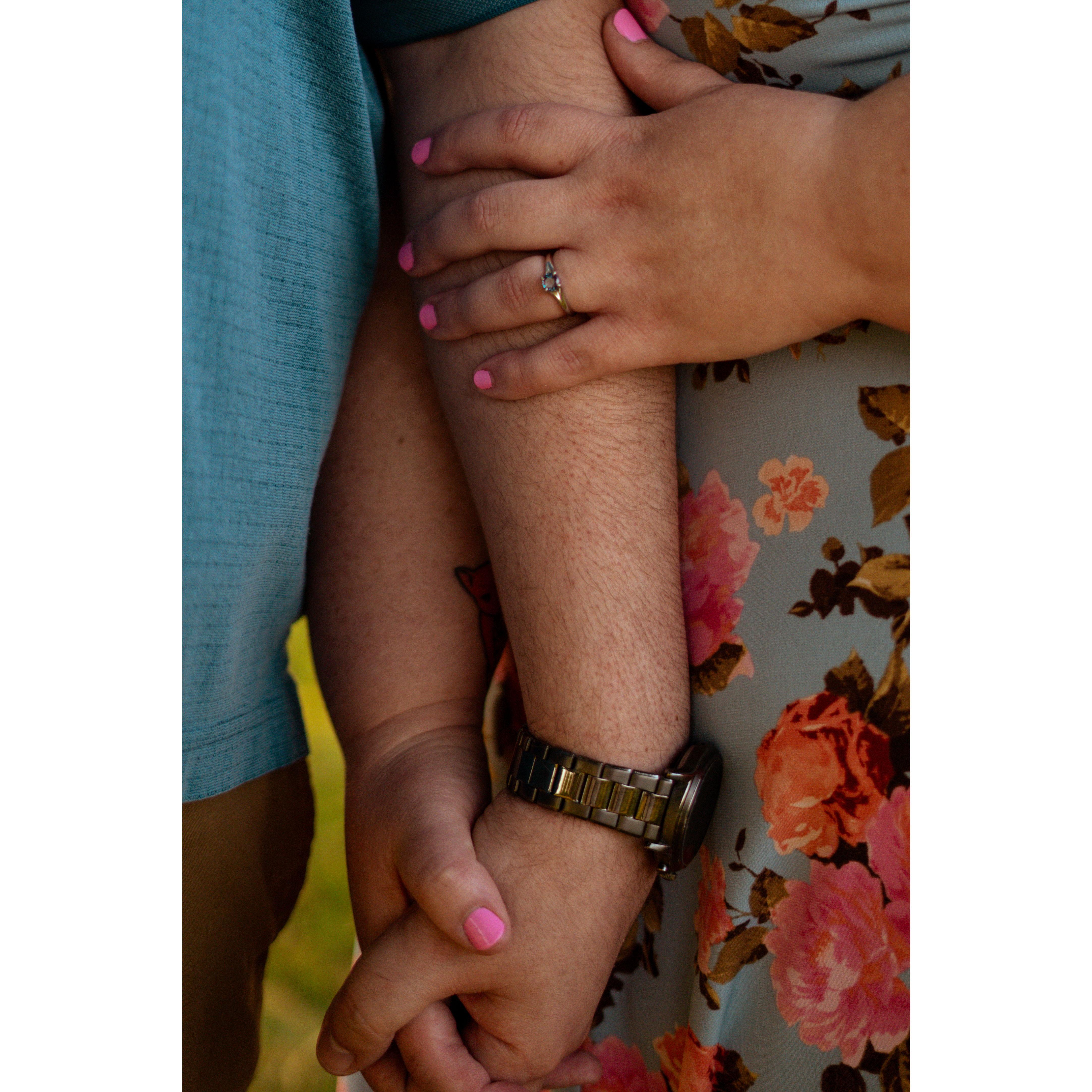 Engagement Photos by Savana Ashley Photography