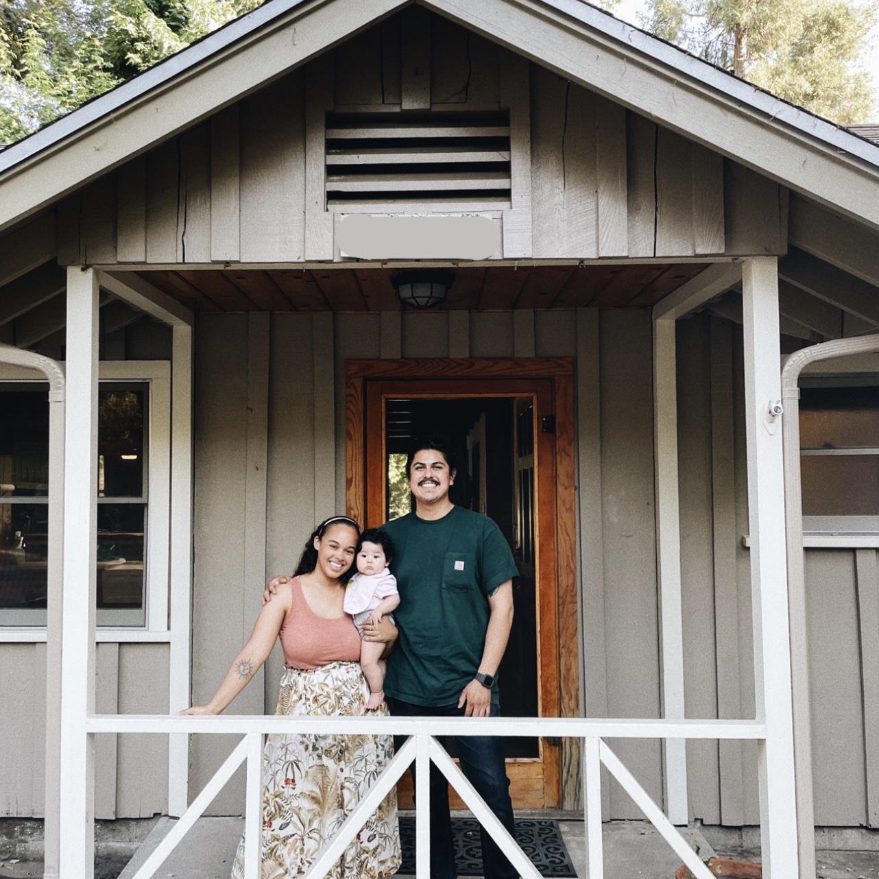 After two 1-bedroom apartments in Riverside (which we loved dearly) We bought our very first home! 🔑 We got the keys on Luis’ birthday in 2021. A momentous day!