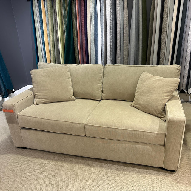 Pull-out Couch!