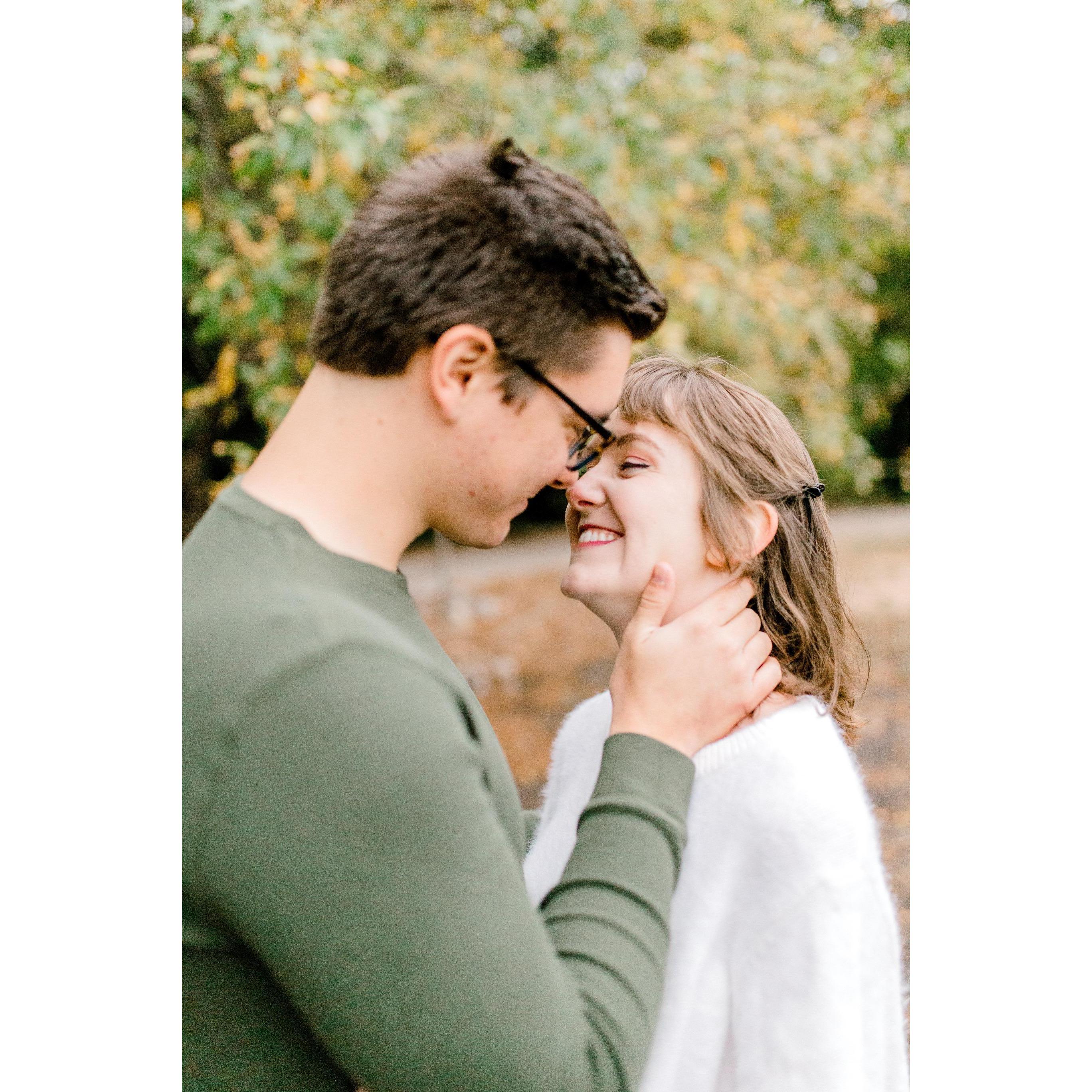 Engagement Photos taken by Rachel Gilster in November 2020.
