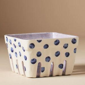 Fruta Stoneware Berry Basket