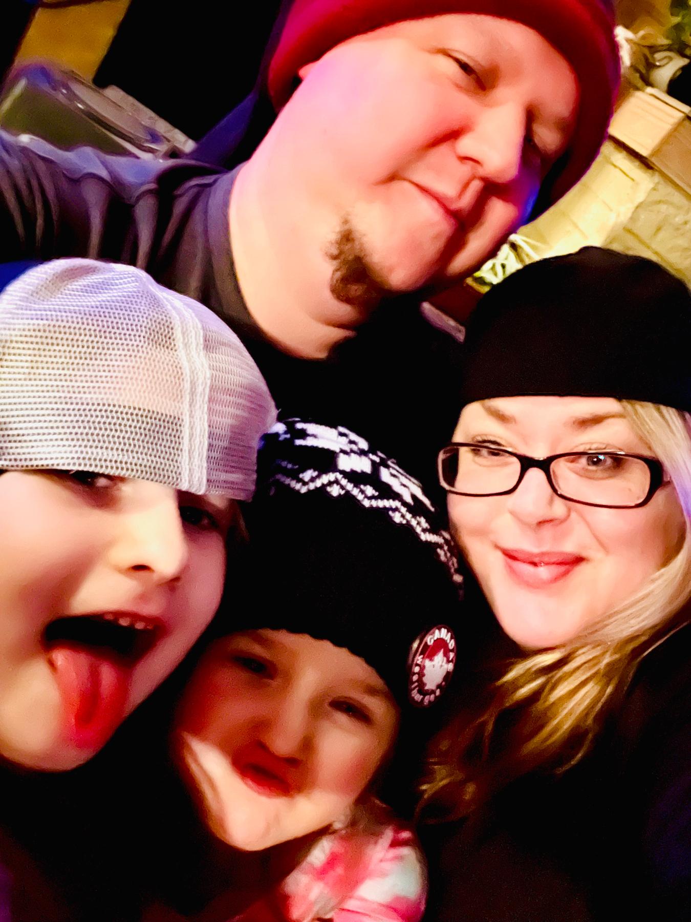 Hanging with our girlies 💖