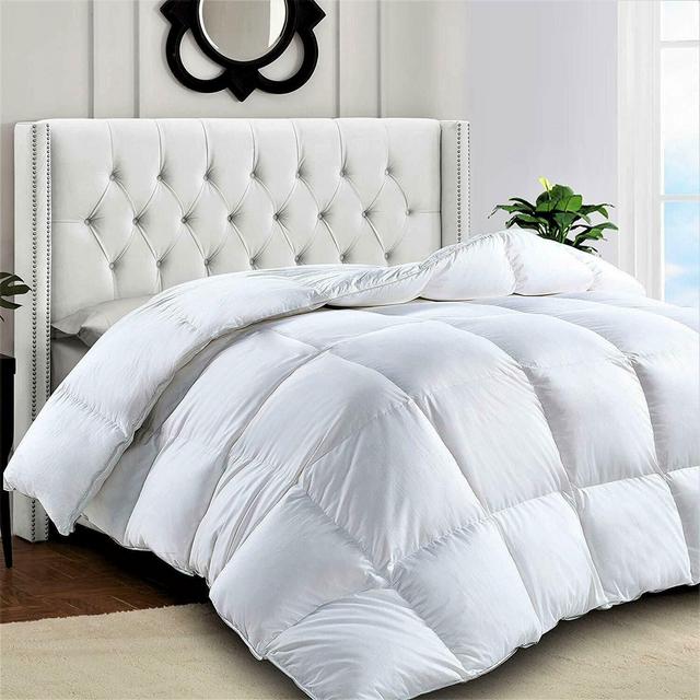 Summer Microfiber Down Alternative Comforter