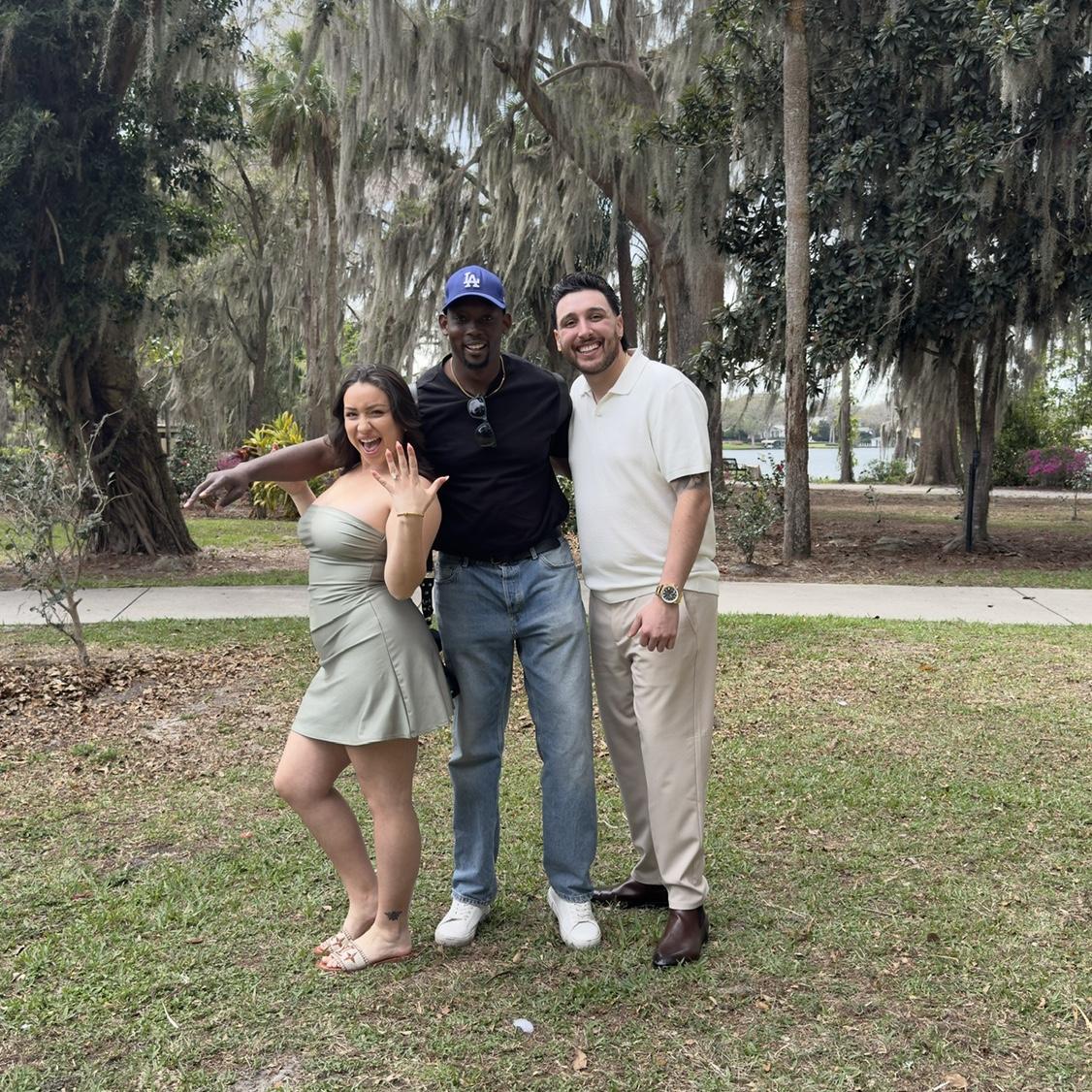 Behind the scenes with our amazing photographer and friend! We are Incredibly grateful to have him capturing our special moments!

Ig: Tommybello.photo