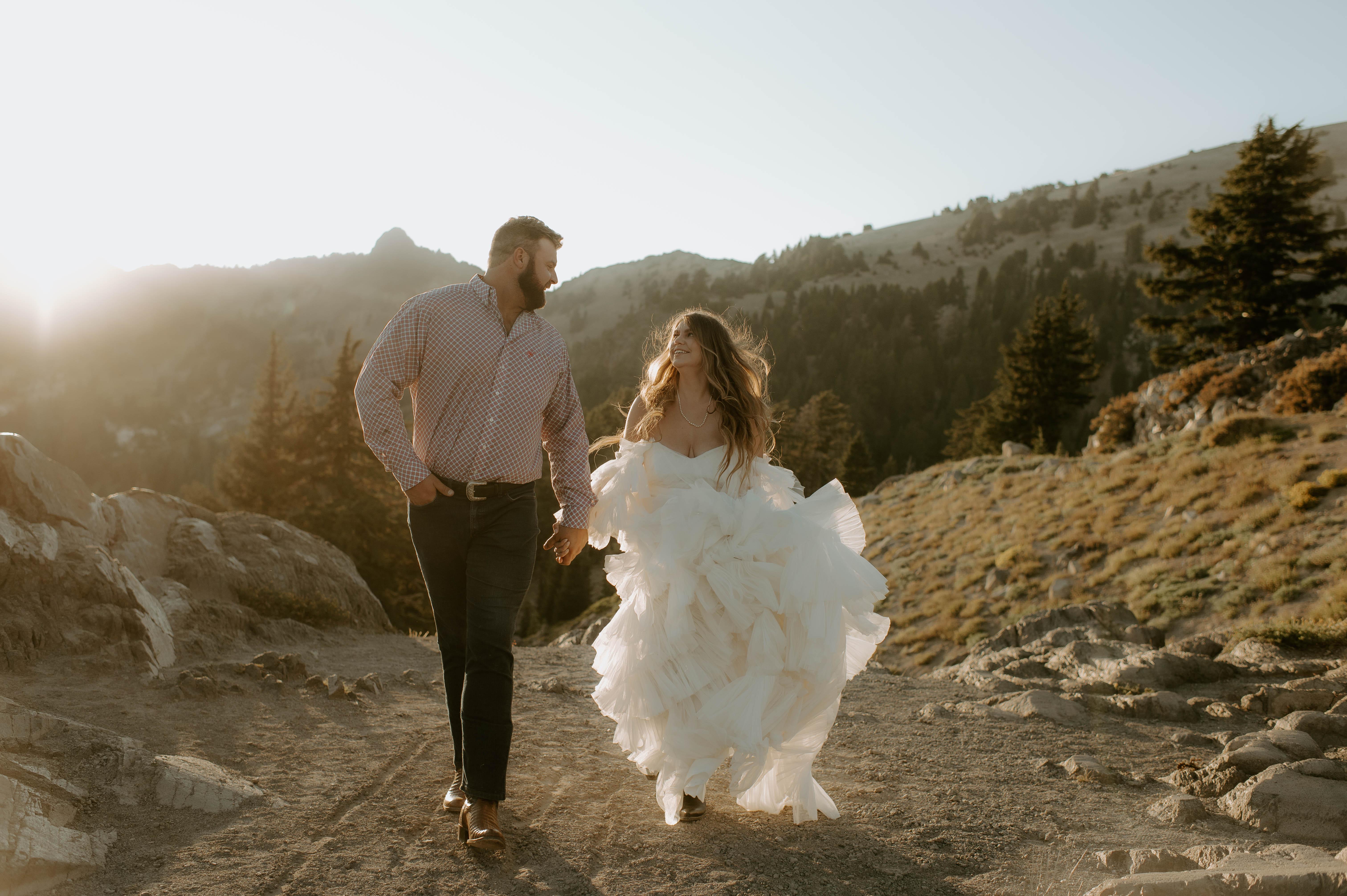 The Wedding Website of Hallie Hawkins and Hayden Oilar