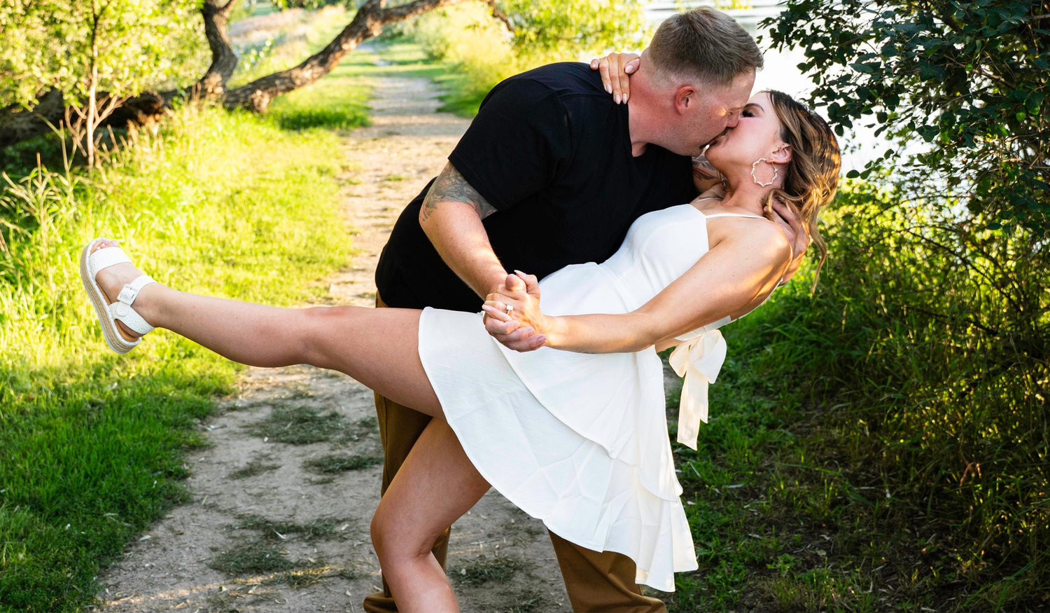 The Wedding Website of Desirae Lerom and Traver Melby