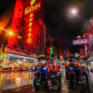 Bangkok Headlights Adventure