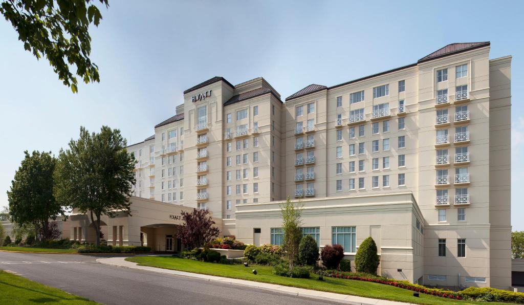 The Wedding Website of Chelsea Harris and Robert Kligman