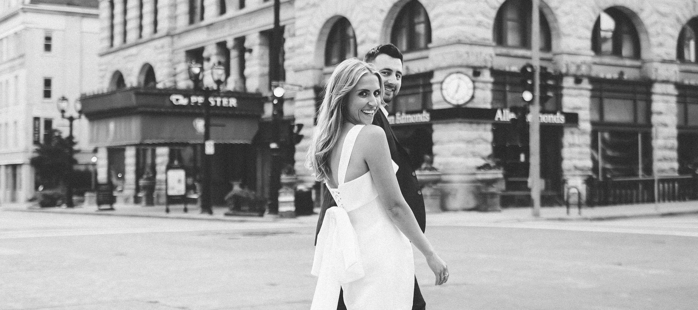 The Wedding Website of Taylor Hoffmann and Andrew Foy