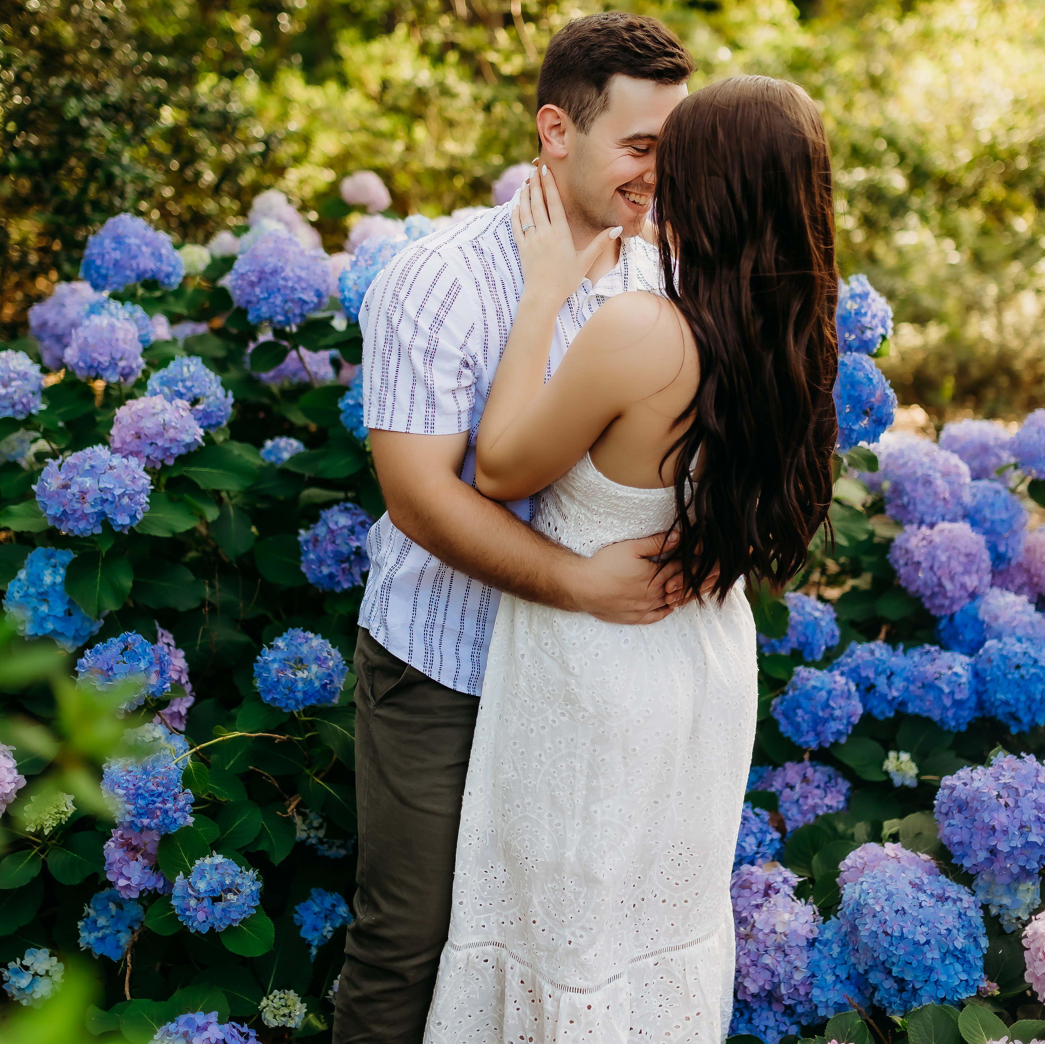 Engagement pictures at Bok tower Gardens