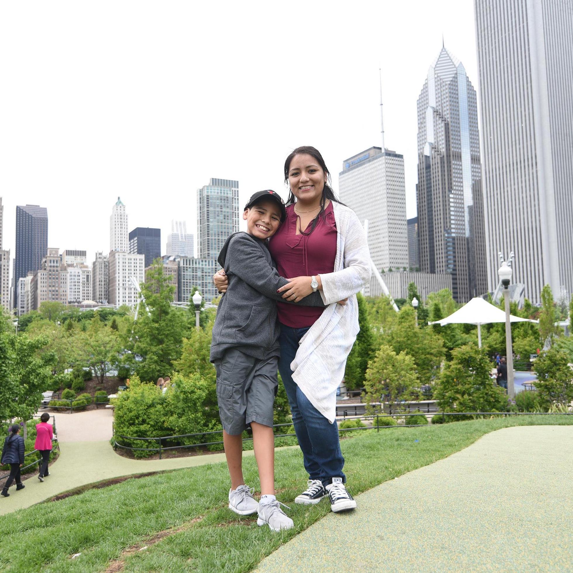 Anahi and Frank in Chicago for the first time!