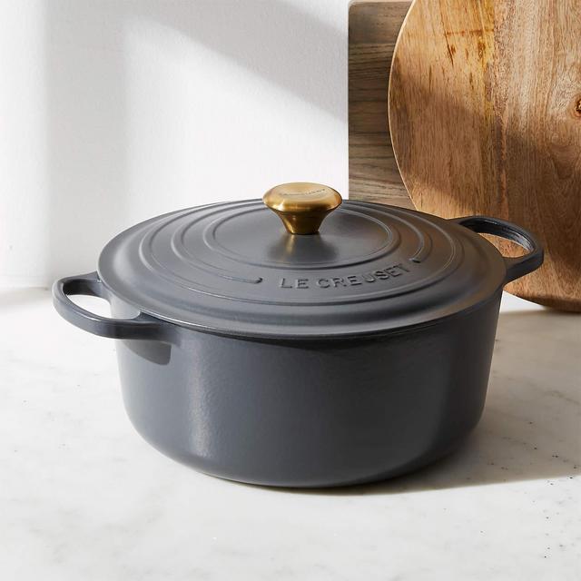 Le Creuset ® Signature 7.25-Qt. Graphite Grey Round Dutch Oven