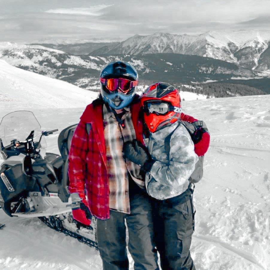 01.05.2021 - Jenna's first time snowmobiling