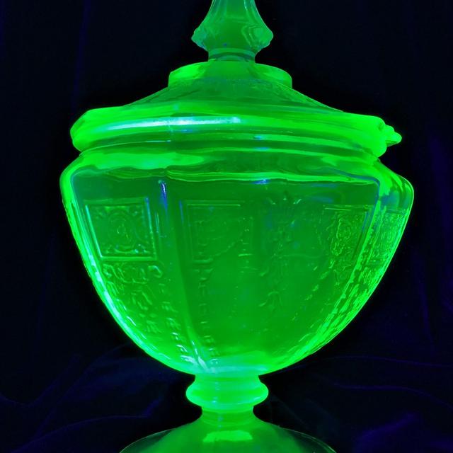 Vintage Green Uranium Glass, Depression...