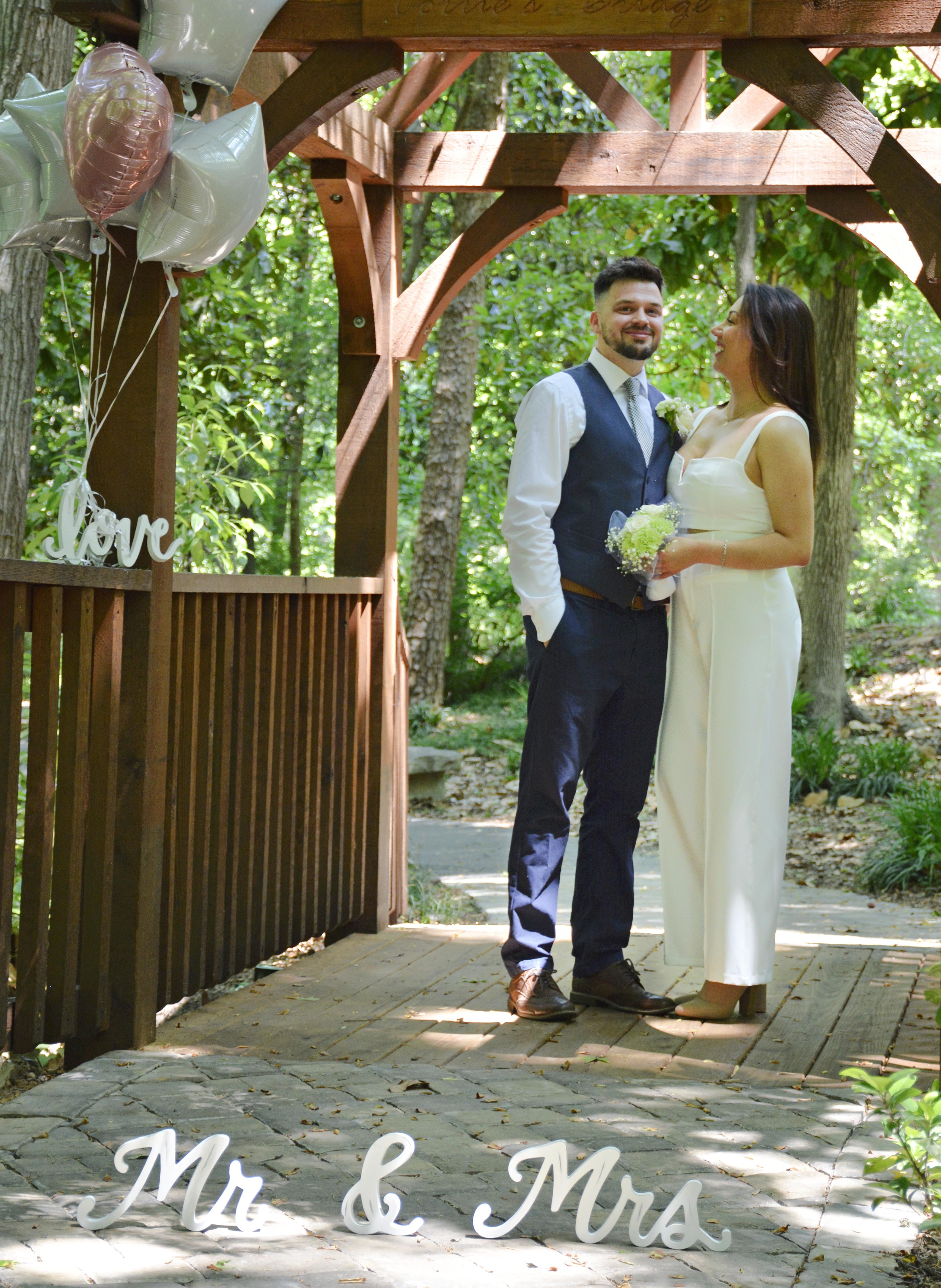 The Wedding Website of Cindy Montoya and Joshua Honeycutt