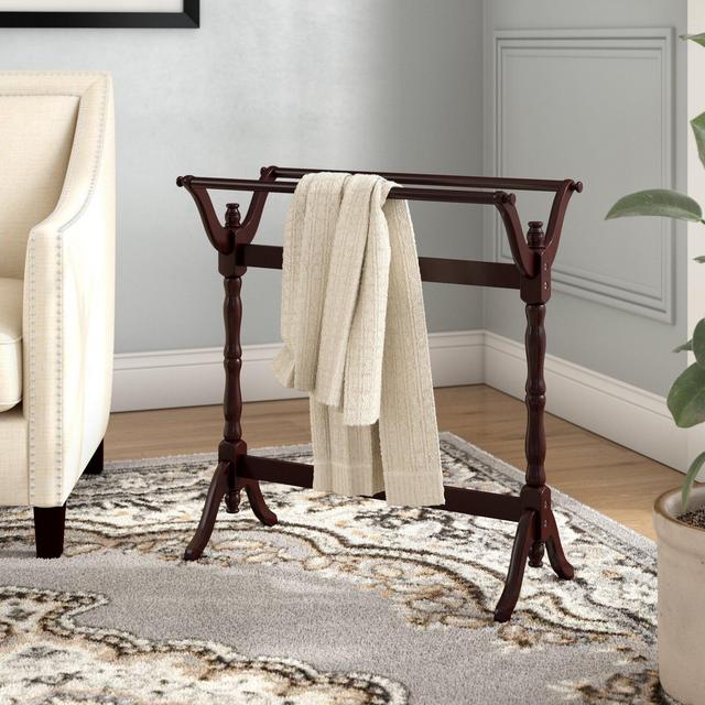 Willcox Quilt Rack