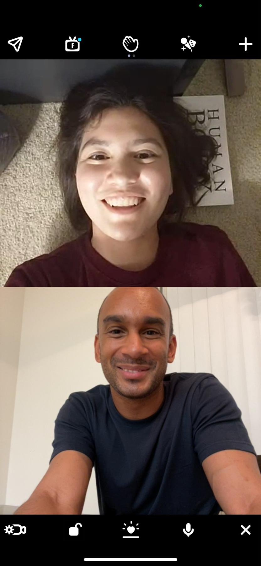 An amicable chat back when the House Party app still existed. RIP HP. You played a big part in keeping us connected during Covid 😢