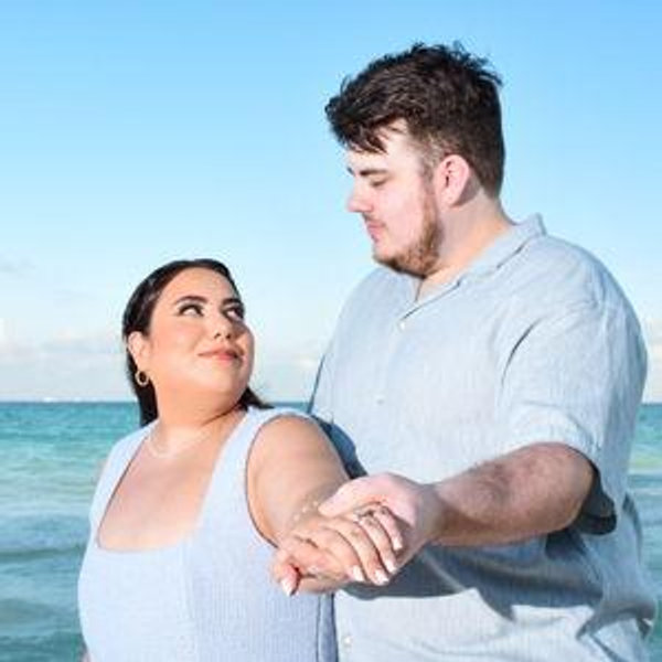 Our Honeymoon fund/ Nuestra Luna de Miel