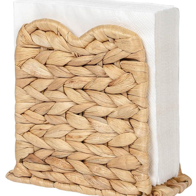 Kriitools Wicker Rattan Napkin Holder for Table, Kitchen Dining, Bar, Coffee Table, Farmhouse Rustic Boho Home Decor Paper Holder, Scalloped, Water Hyacinth, Natural
