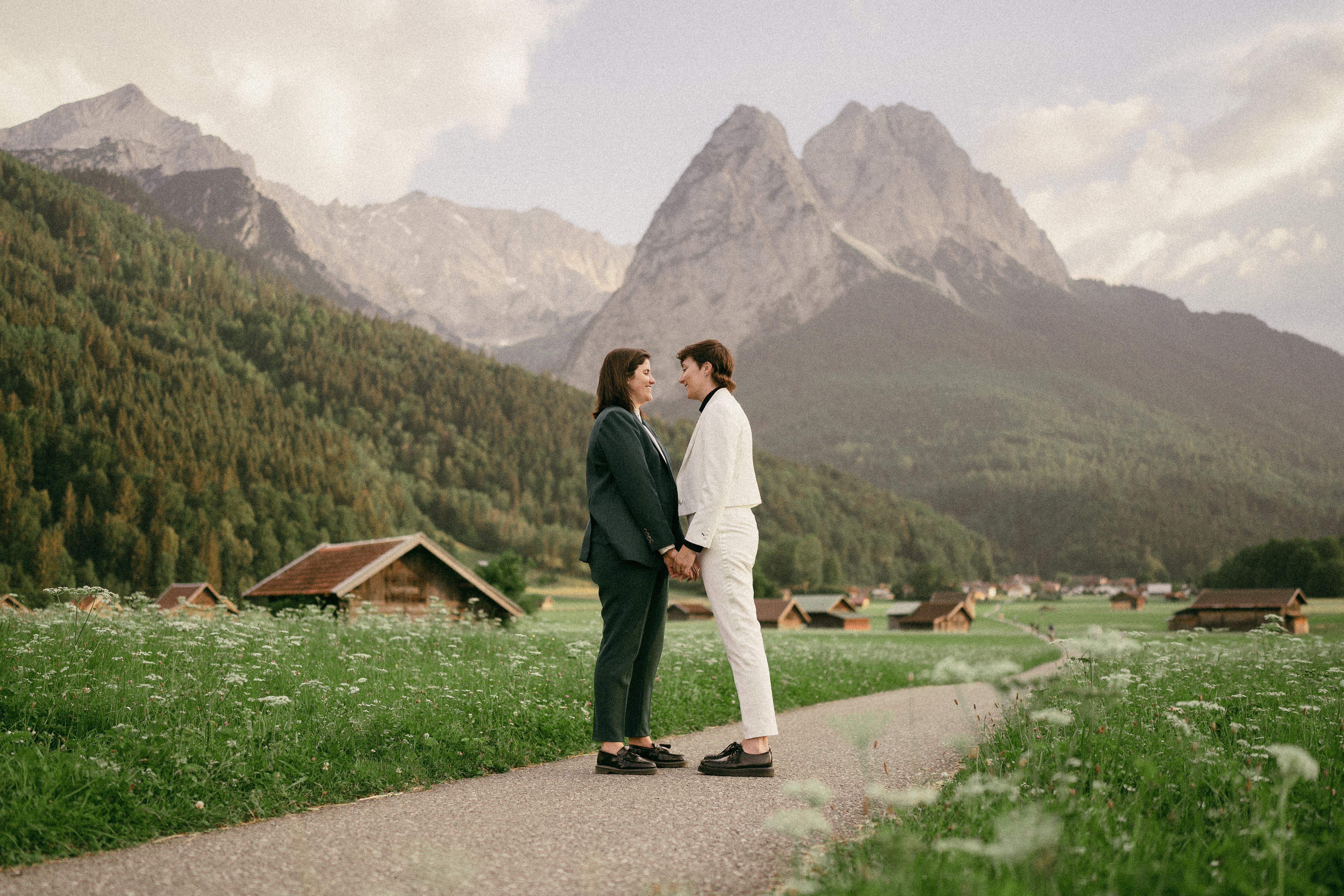 The Wedding Website of Alexa Faraone and Sam Stith