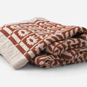 Stillwater Floral Quilt - Queen/ Auburn