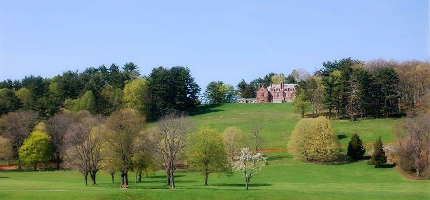 The Wedding Website of Larkin Dolan and Tyler Blanchard