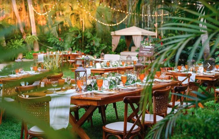 The Wedding Website of Adam Jasinek and Jennie Flemmer