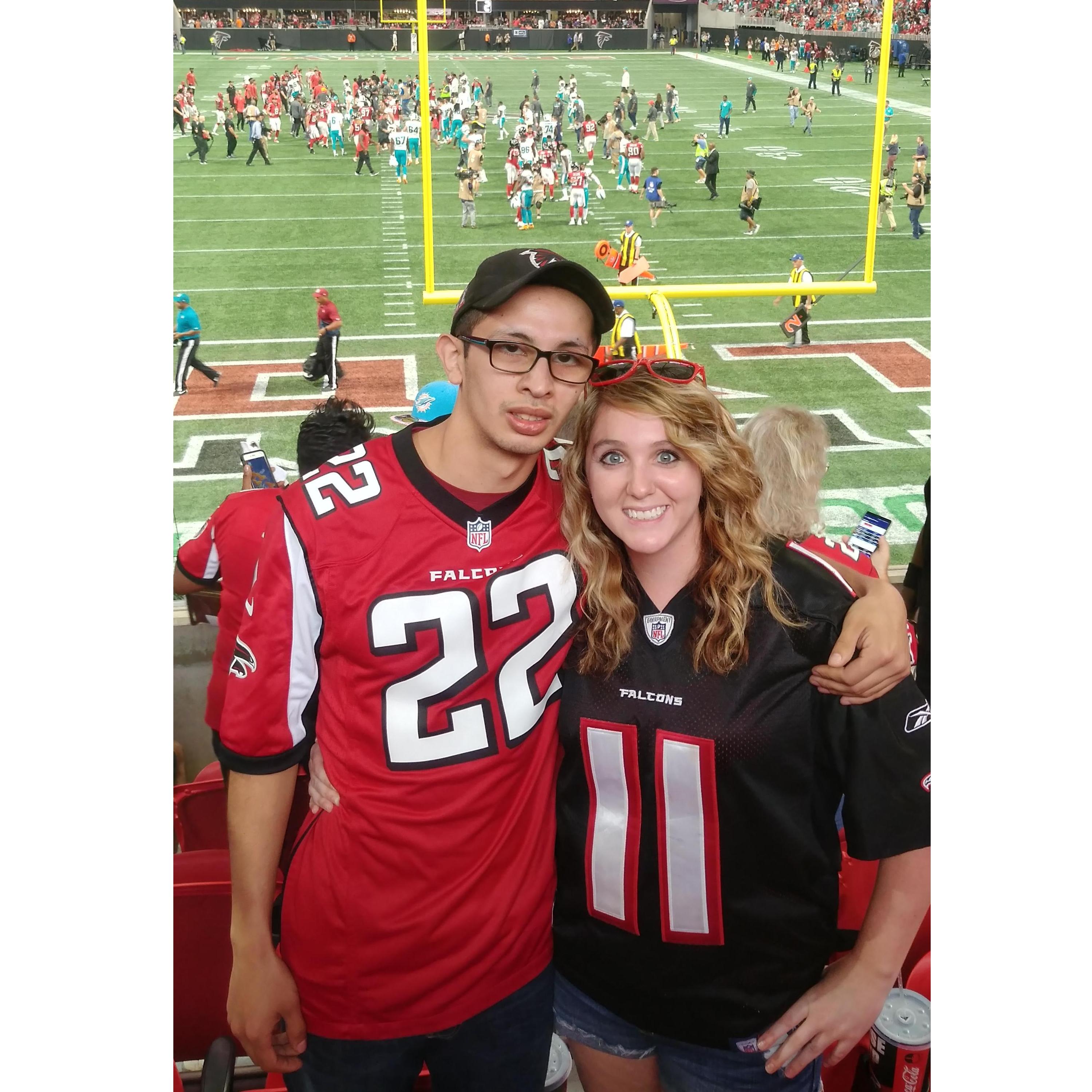6th Annual Stadium Photo Miami Dolphins vs. Atlanta Falcons 2017. In the New Mercedes Benz Stadium took a tour.