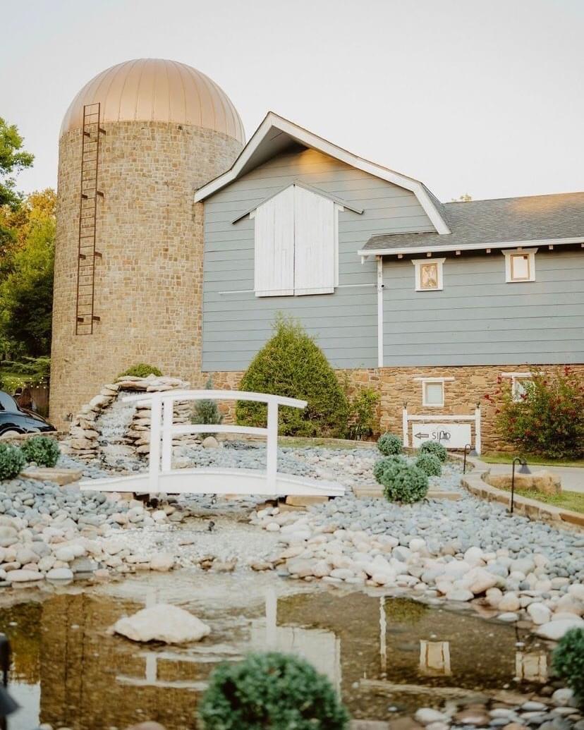 The Wedding Website of Brennan Smith and Lauren Wilcoxson