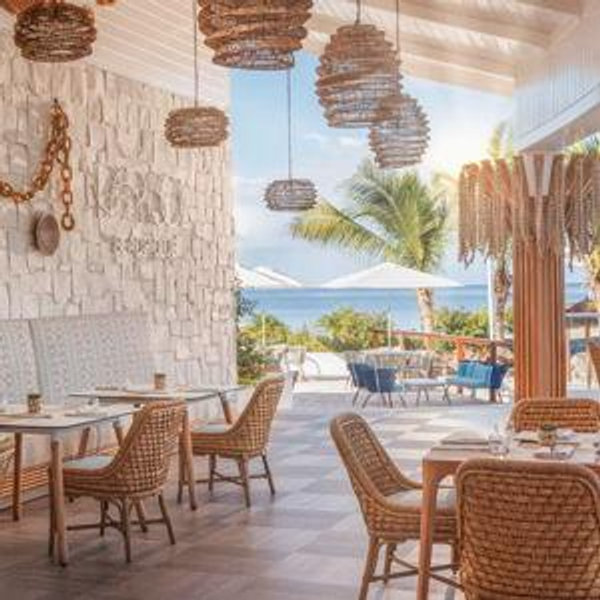 Private Dinner on the Beach for Honeymoon