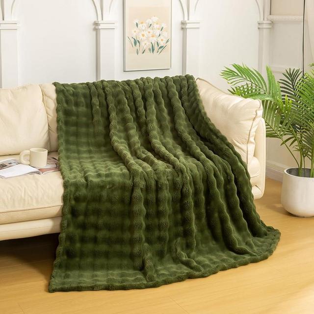 YUSOKI Faux Fur Throw Blanket with 3D Bubbles Super Soft Fuzzy Cozy Thick Blanket for Couch Chair Sofa Gift Home Décor(Olive Green,50 * 60inches)