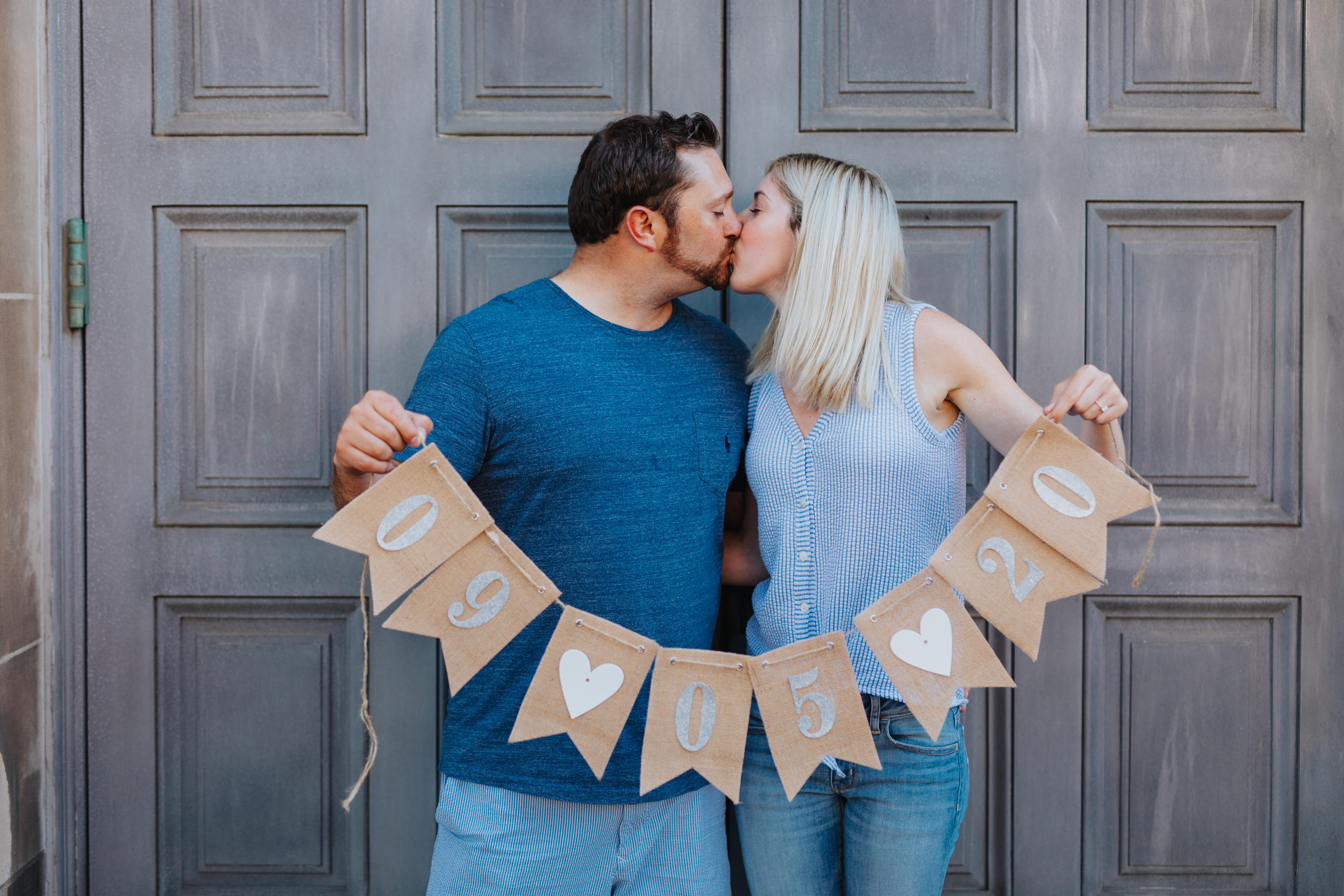 The Wedding Website of Lindsey Saham and Jeremy Saham