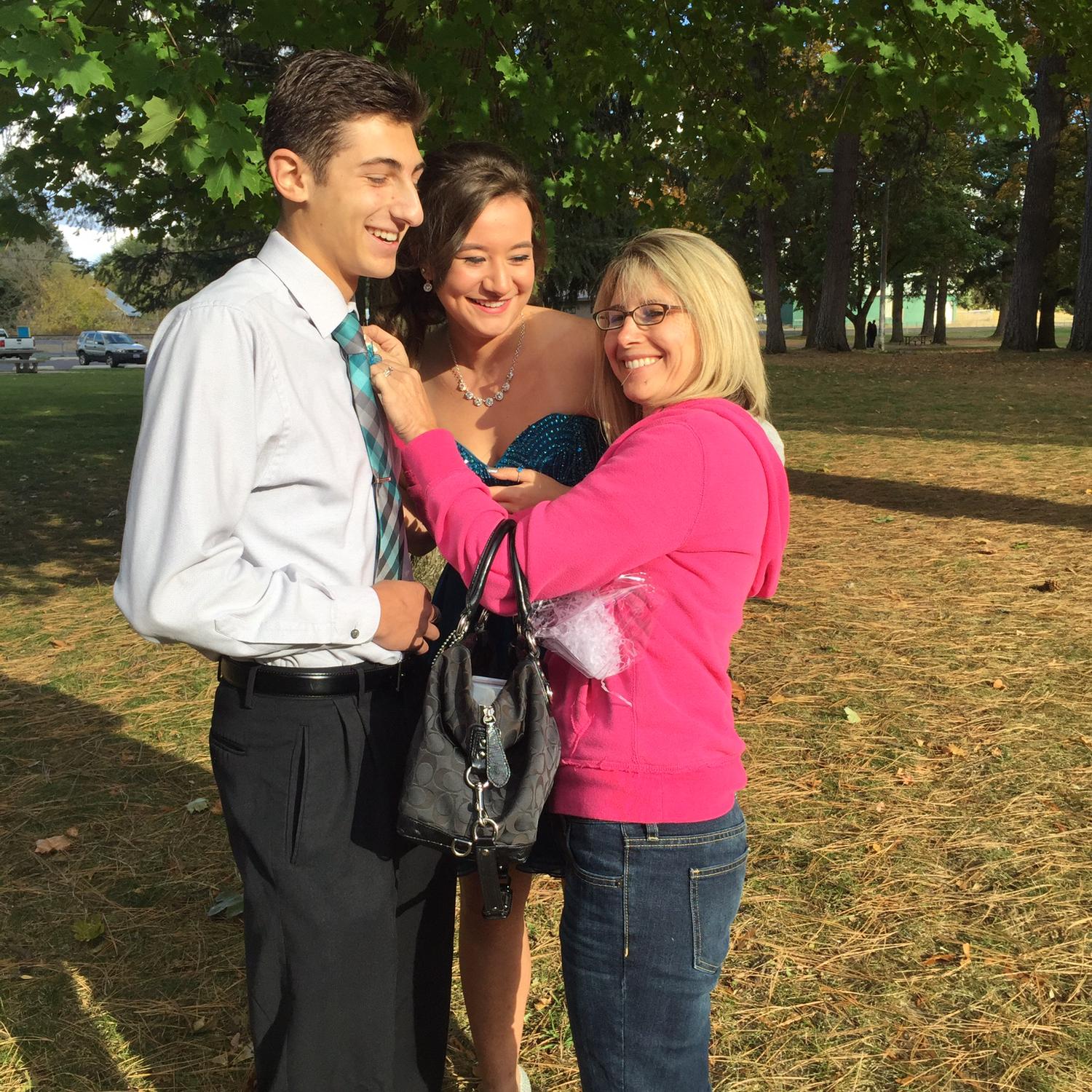 Jill helping with the corsage!