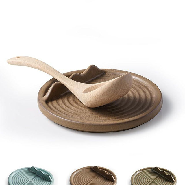 KOKUNKA Spoon Holder for Kitchen Counter, Ceramic Spoon Rest for Stove Cute Ladle Holder for Stove Top, Coffee Spoon Rest for Spoons, Ladles, Tong, Brown
