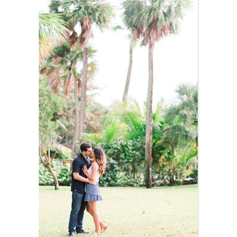 Matt proposed in what he knew was Hannah's favorite place-- her backyard in Jupiter!