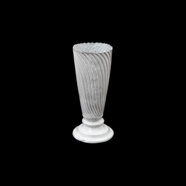 Peggy Vase