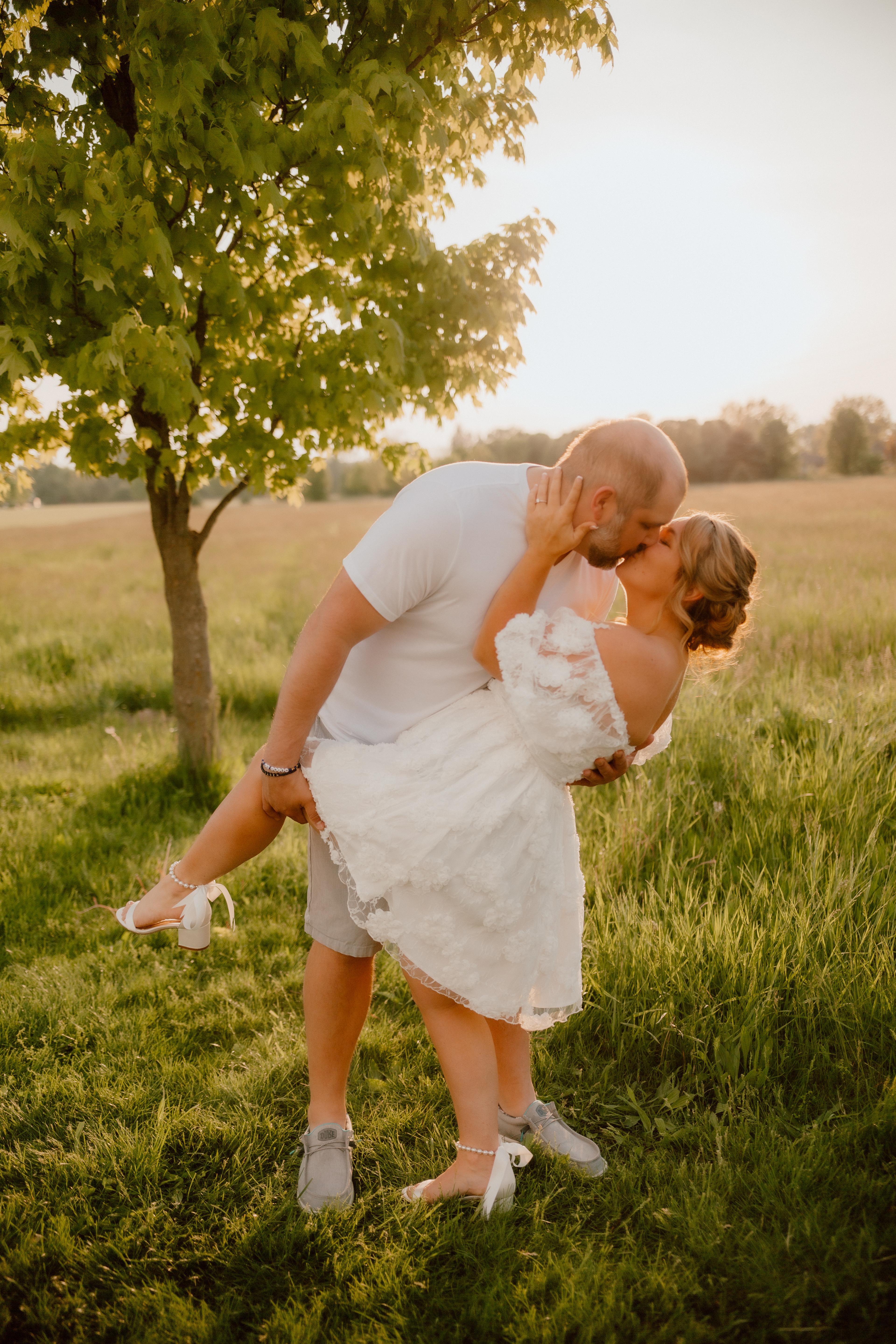 The Wedding Website of Kayla Dickerson and Justin Tarter