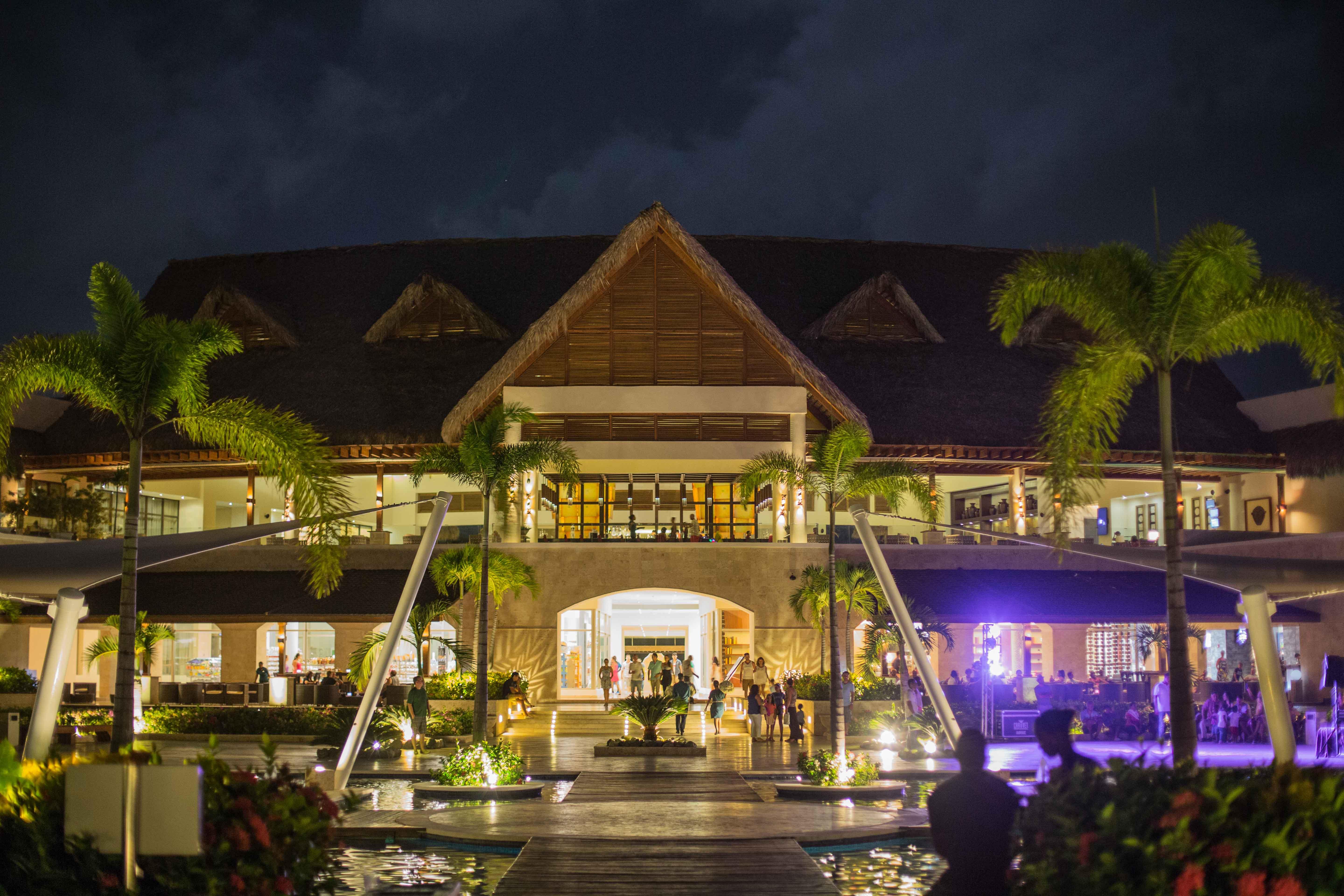The Wedding Website of Michelle Arias and Anthony Salazar