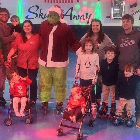 A Roller Skating Christmas