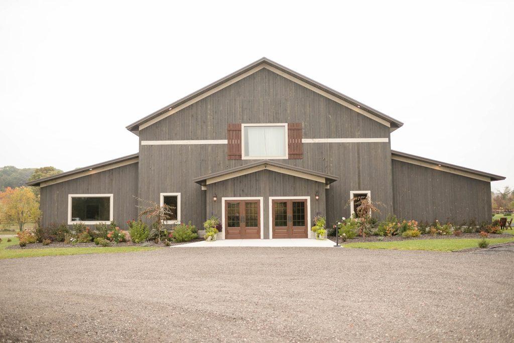 The Wedding Website of Taylor Kopecky and Travis Johnson
