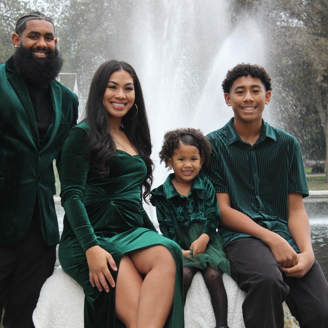 Family Holiday Photo 2025