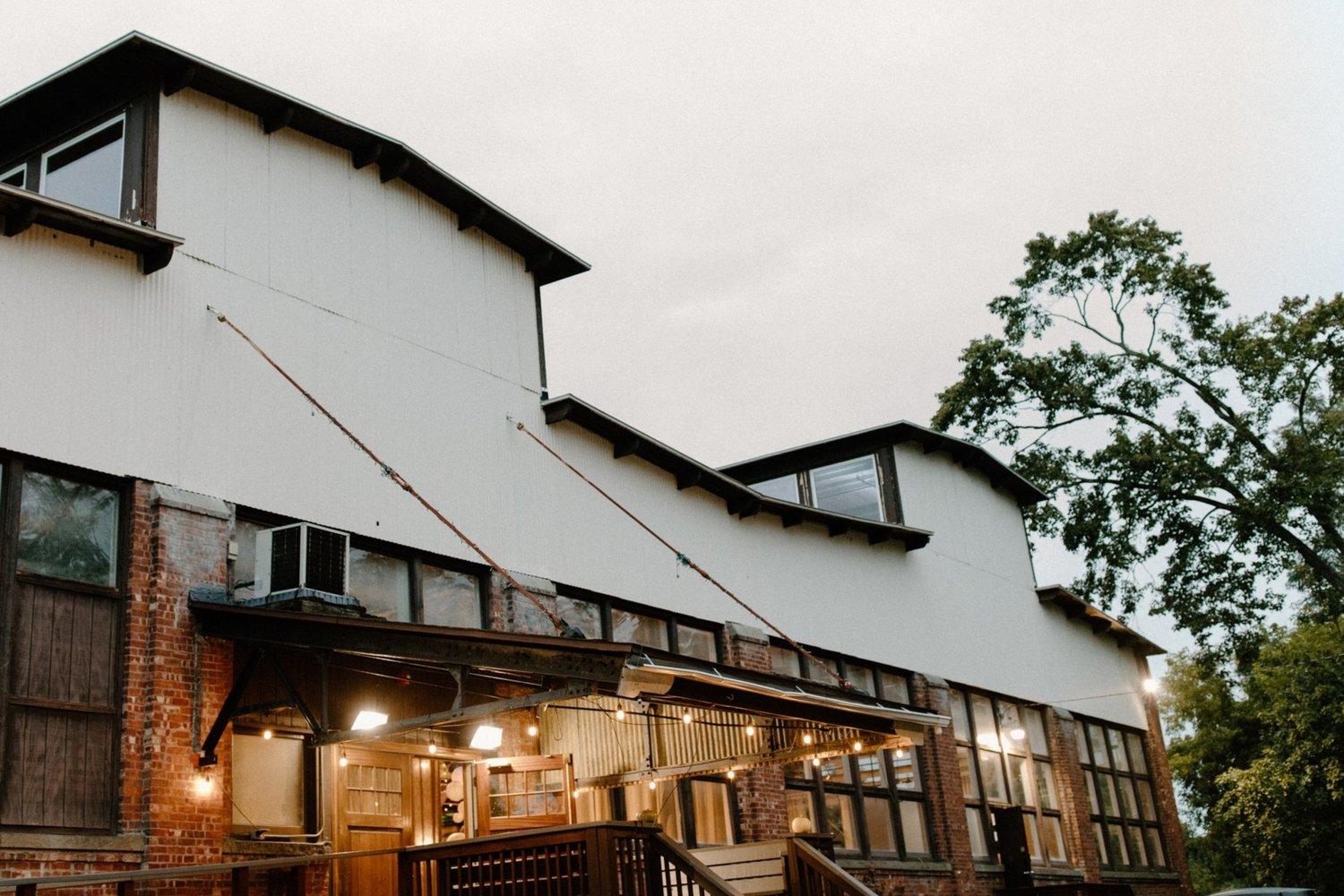 The Wedding Website of Allison Robinson and Brian van Laer