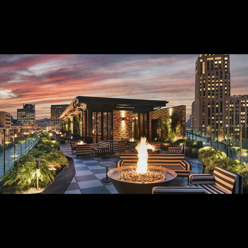 Charmaine's Rooftop Bar & Lounge, Proper Hotel