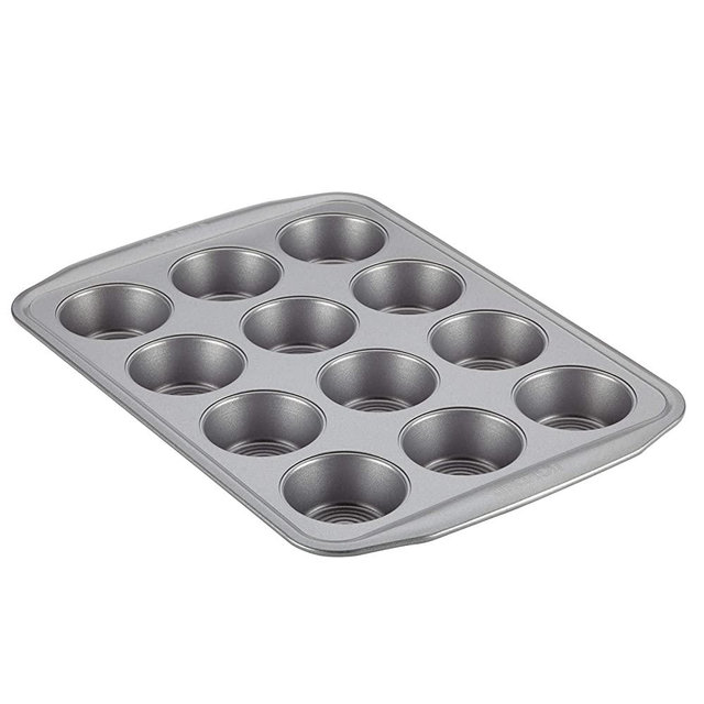 Circulon 47482 Nonstick Bakeware Nonstick 12-Cup Muffin Tin / Nonstick 12-Cup Cupcake Tin - 12 Cup, Gray